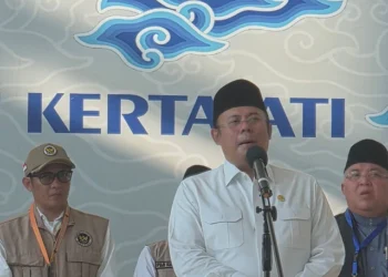 Waka DPR Lepas Keberangkatan 438 Jemaah Haji dari Kertajati, Titip 3 Pesan Ini