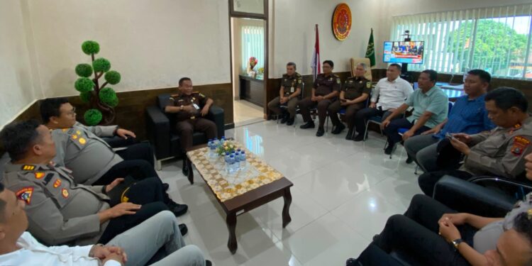 Kapolres Sibolga Jalin Silaturahmi dengan Kejari, Perkuat Sinergi Penegakan Hukum